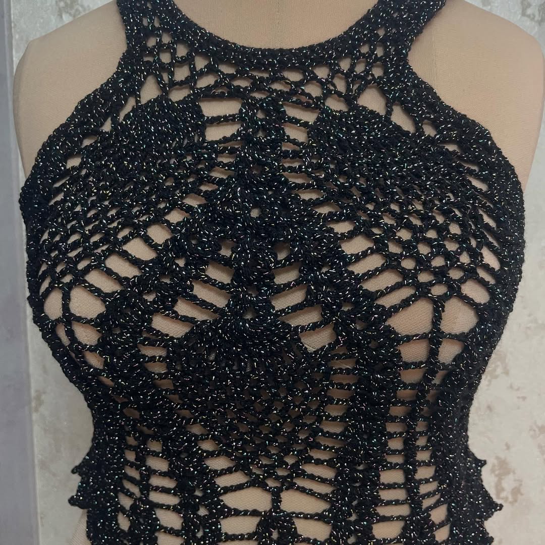 کراپ تاپ زنانه / دخترانه